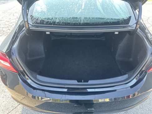 Used 2024 Chevrolet Malibu LT FWD image 18