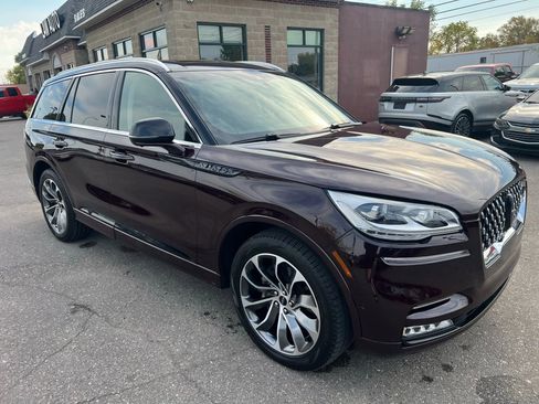 Used 2023 Lincoln Aviator Grand Touring w/ Equipment Group 301A image 7