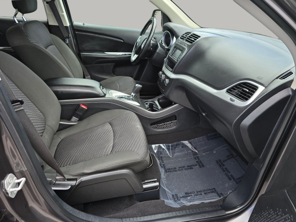 Used 2019 Dodge Journey SE w/ Connectivity Group FWD image 43