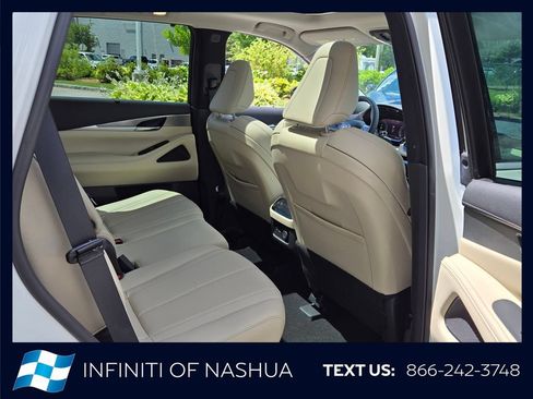 Certified 2023 INFINITI QX60 Luxe w/ Cargo Package AWD/4WD image 19