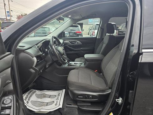 Used 2019 Chevrolet Traverse LT w/ LPO, Floor Liner Package image 12