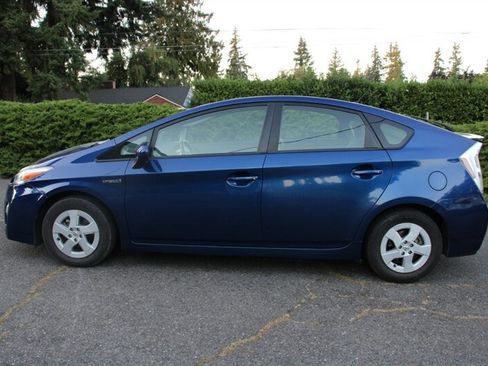 Used 2011 Toyota Prius Two image 12