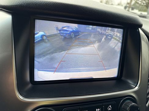 Used 2018 Chevrolet Suburban Premier image 49