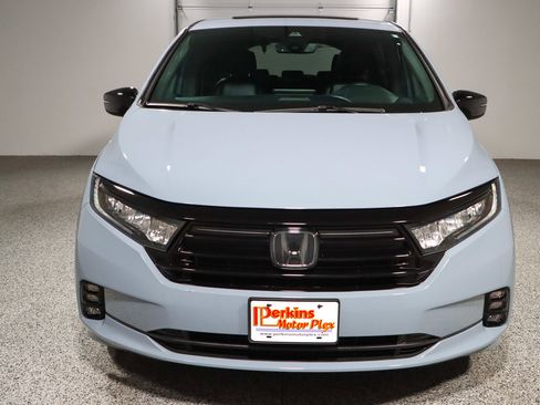 Used 2024 Honda Odyssey Sport image 4