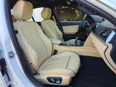 Used 2017 BMW 330e image 26