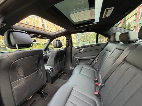 Used 2010 Mercedes-Benz E 550 Sedan image 41