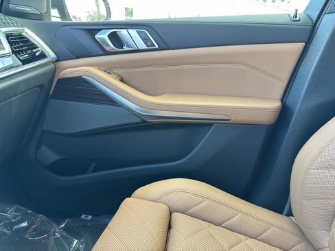 New 2026 BMW X5 xDrive40i w/ Executive Package image 24