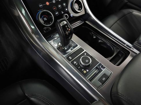 Used 2018 Land Rover Range Rover Sport HSE image 35