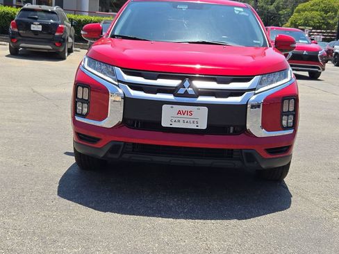 Used 2025 Mitsubishi Outlander Sport SE AWD/4WD image 2