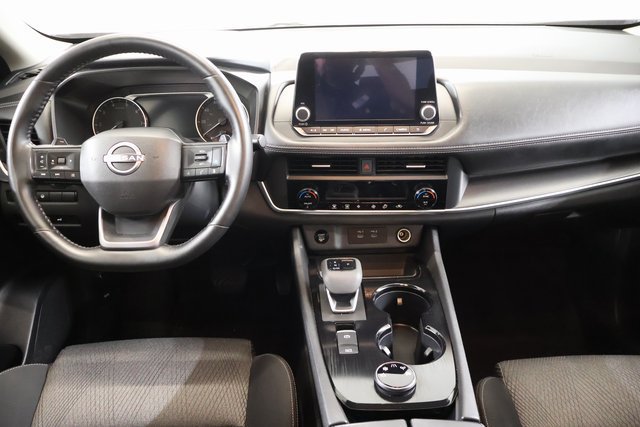 Certified 2025 Nissan Rogue SV AWD/4WD image 13