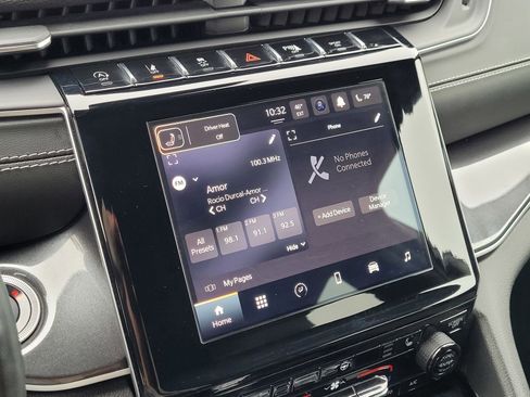 Used 2022 Jeep Grand Cherokee L Laredo image 24