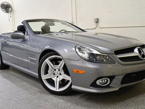 Used 2009 Mercedes-Benz SL 550 image 2