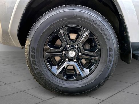 Used 2022 Toyota 4Runner SR5 image 10