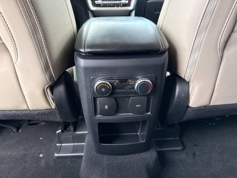 Used 2021 Ford Explorer XLT w/ Equipment Group 202A RWD image 19