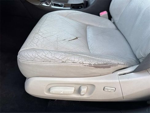 Used 2010 Lexus ES 350 image 17