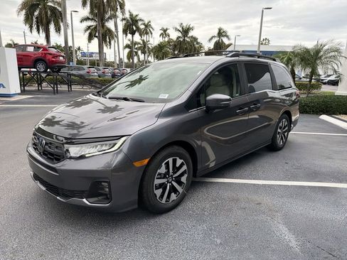 New 2026 Honda Odyssey EX-L image 3