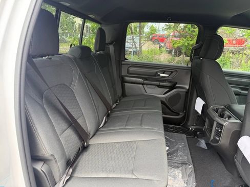 New 2026 RAM 1500 Express AWD/4WD image 22