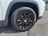 Used 2020 Jeep Cherokee Latitude Plus w/ Cold Weather Group image 6