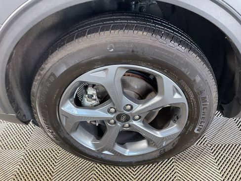 Used 2025 Ford Escape ST-Line AWD/4WD image 5