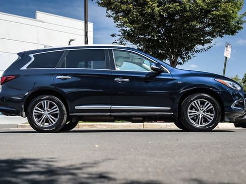 Used 2018 INFINITI QX60 Luxe w/ Premium Plus Package AWD/4WD image 12