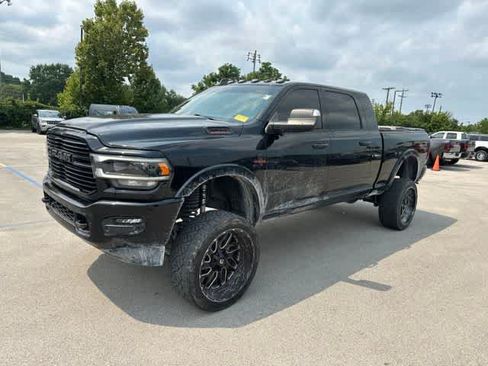 Used 2022 RAM 2500 Laramie AWD/4WD image 2