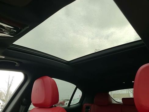 New 2025 Alfa Romeo Stelvio Sprint image 34