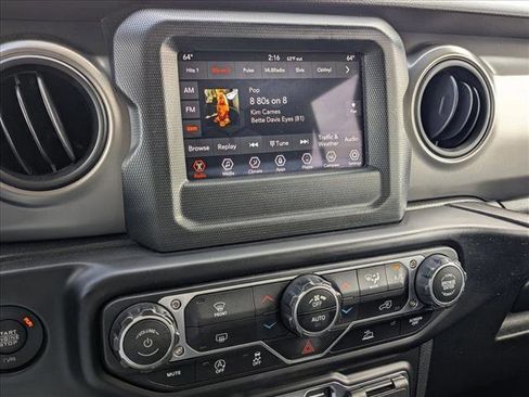 Used 2022 Jeep Wrangler Unlimited Sport image 14