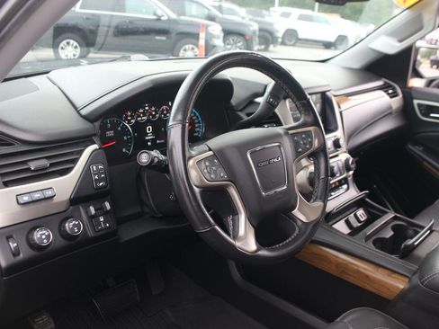 Used 2020 GMC Yukon Denali w/ Denali Ultimate Package AWD/4WD image 17
