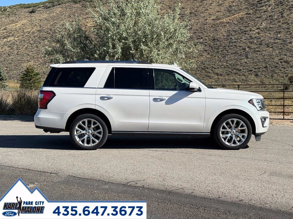 Used 2018 Ford Expedition Limited w/ Equipment Group 302A AWD/4WD image 6