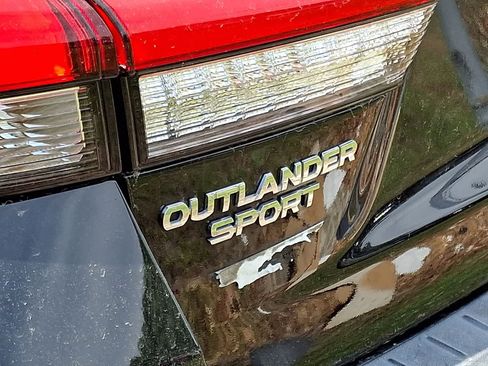 Used 2023 Mitsubishi Outlander Sport SE AWD/4WD image 5