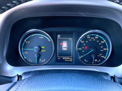 Certified 2018 Toyota RAV4 Limited image 19