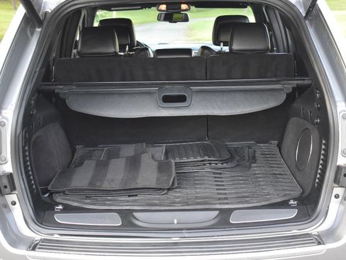 Used 2014 Jeep Grand Cherokee Limited image 38