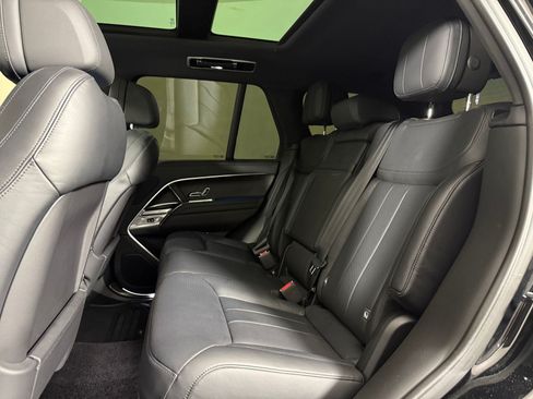 Used 2023 Land Rover Range Rover SE AWD/4WD image 21