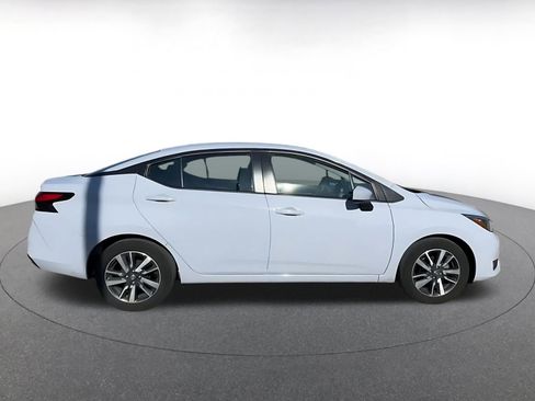 Used 2025 Nissan Versa SV image 16