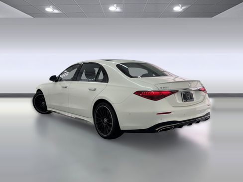 Used 2023 Mercedes-Benz S 500 4MATIC image 3