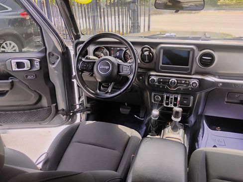 Used 2020 Jeep Wrangler Unlimited Sport S AWD/4WD image 18
