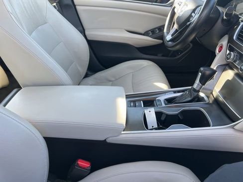 Used 2018 Honda Accord EX-L image 29