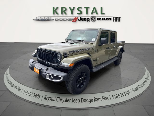 Used 2025 Jeep Gladiator Sport AWD/4WD image 3