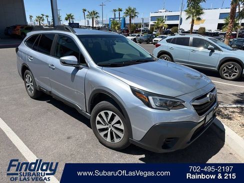 Used 2022 Subaru Outback Premium AWD/4WD image 1