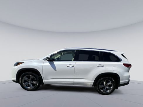 Used 2019 Toyota Highlander Limited Platinum image 6