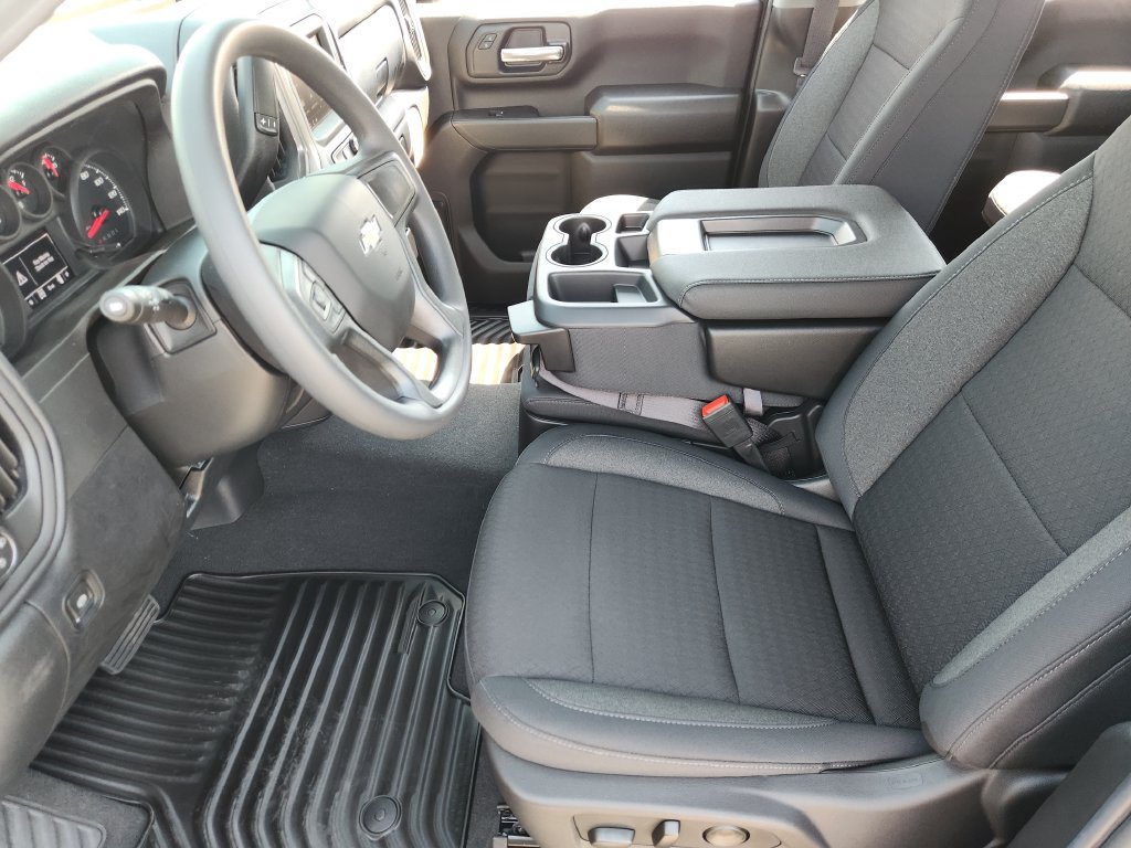 New 2026 Chevrolet Silverado 2500 Custom w/ Custom Value Package AWD/4WD image 10