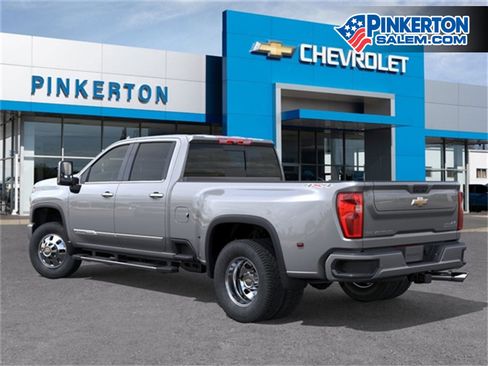 New 2026 Chevrolet Silverado 3500 High Country w/ Technology Package image 4