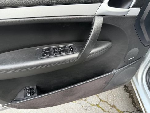 Used 2005 Porsche Cayenne S image 30