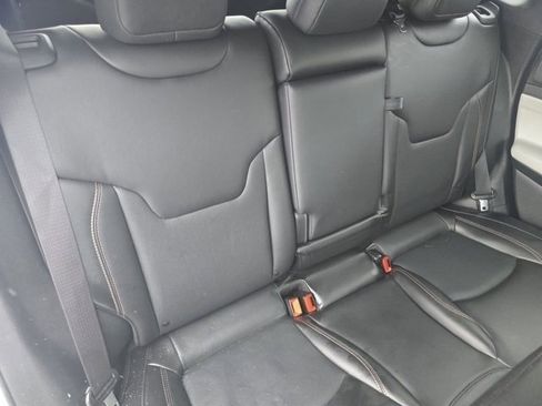 Used 2023 Jeep Compass Limited image 29