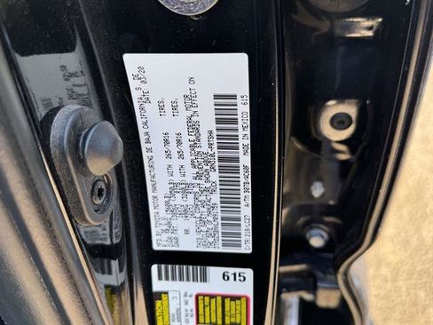 Used 2020 Toyota Tacoma TRD Off-Road image 31