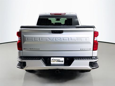 Used 2022 Chevrolet Silverado 1500 Custom image 7