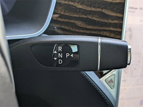 Used 2016 Tesla Model S 70 image 23