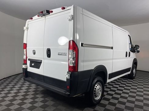 Used 2025 RAM ProMaster 2500 w/ Convenience Group FWD image 11