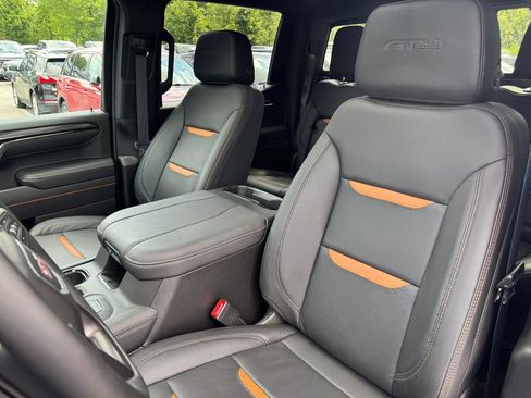 Used 2025 GMC Sierra 1500 AT4 w/ AT4 Premium Package AWD/4WD image 25