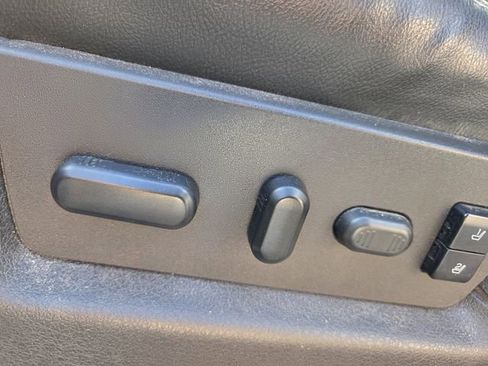 Used 2013 Ford F150 Lariat w/ Luxury Equipment Group AWD/4WD image 19
